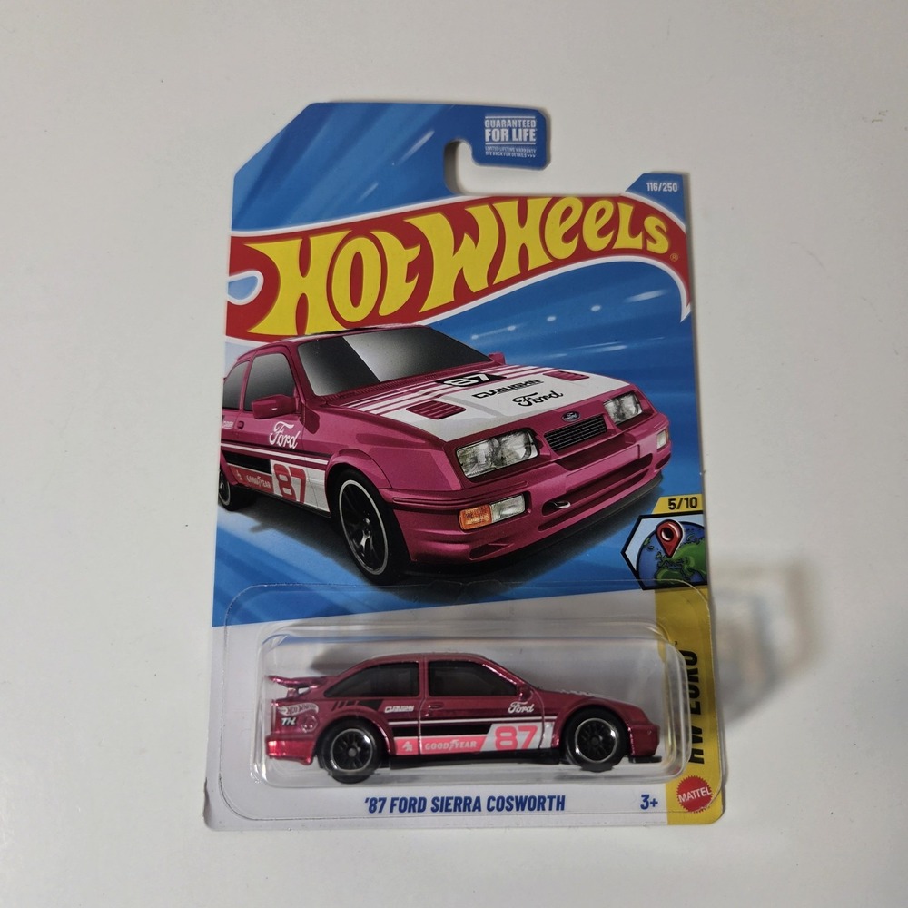Hot Wheels Super 2026 Treasure Hunt '87 Ford Sierra Cosworth Pink STH